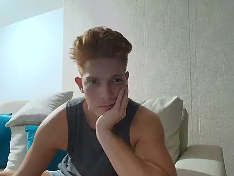 Snapshot of jeffandagus chatting on 11/14/25, 12:20 jeffandagus online show from 11/14/25, 12:20