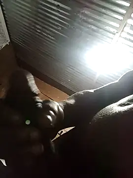 Snapshot of bigggcook chatting on 10/25/25, 02:19 bigggcook online show from 10/25/25, 02:19