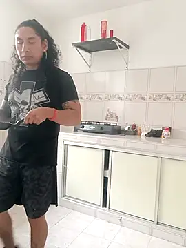 Snapshot of ErosyVenus69 chatting on 11/26/25, 05:47 ErosyVenus69 online show from 11/26/25, 05:47