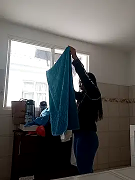 Snapshot of ErosyVenus69 chatting on 12/16/25, 06:13 ErosyVenus69 online show from 12/16/25, 06:13