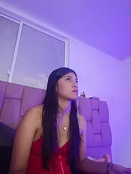 YeseniaRodriguez3 online show from 06/23/26, 12:36
