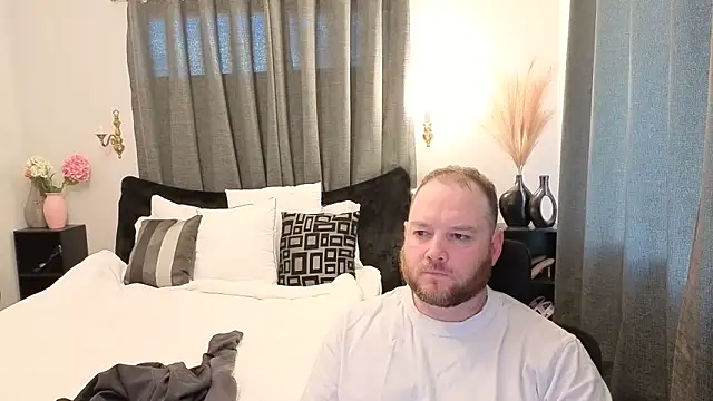 john clarisa online show from 10/28/25, 04:38