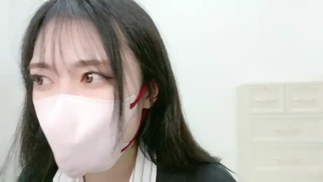 annachan v online show from 04/13/26, 03:50