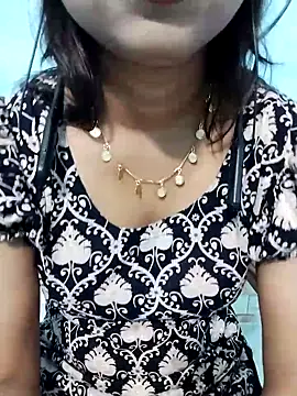 Snapshot of cute_mahi07 chatting on 11/10/25, 11:20 cute mahi07 online show from 11/10/25, 11:20