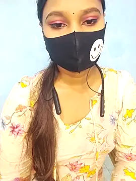 Snapshot of cute_mahi07 chatting on 11/15/25, 07:32 cute mahi07 online show from 11/15/25, 07:32