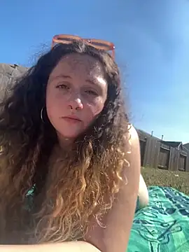 sugasunny04 online show from 02/16/26, 07:32