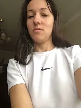 AnitaTenchi1 online show from 11/04/25, 07:51