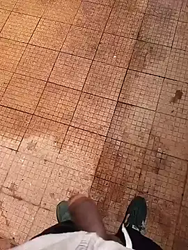 Snapshot of younggblackkCOCK19 chatting on 04/24/26, 08:00 younggblackkCOCK19 online show from 04/24/26, 08:00