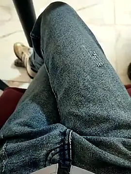 Snapshot of Arabe-man chatting on 11/20/25, 03:12 Arabe-man online show from 11/20/25, 03:12