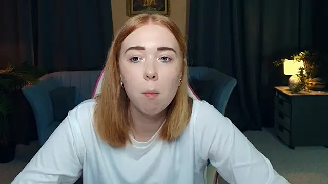 Snapshot of AddieOsler chatting on 12/02/25, 07:31 AddieOsler online show from 12/02/25, 07:31