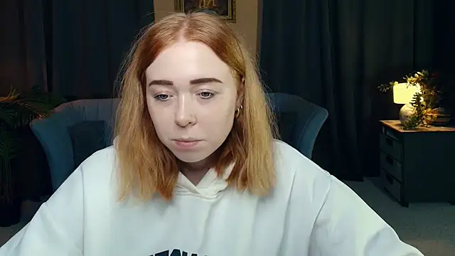 Snapshot of AddieOsler chatting on 12/05/25, 08:27 AddieOsler online show from 12/05/25, 08:27