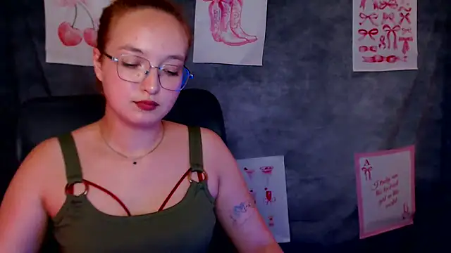MissAriaa online show from 08/04/26, 12:19
