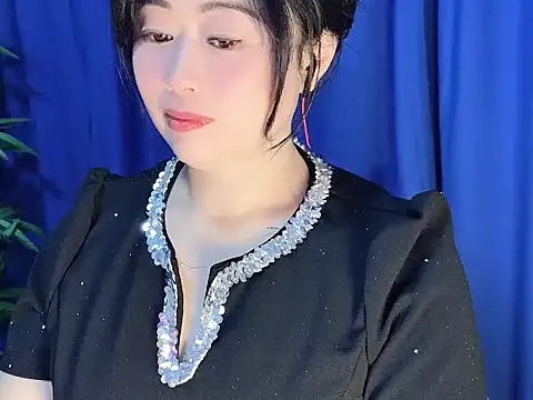 Snapshot of yaoyao22678 chatting on 11/19/25, 02:33 yaoyao22678 online show from 11/19/25, 02:33