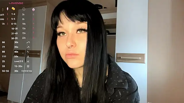 LaurenOveson online show from 11/07/25, 10:26