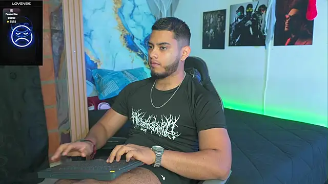 Tiler wolker online show from 11/29/25, 04:15