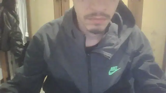 Snapshot of figastrettissima chatting on 04/13/26, 11:43 figastrettissima online show from 04/13/26, 11:43