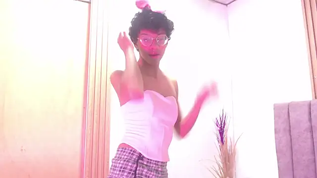 Athenea Zoe online show from 10/29/25, 07:59