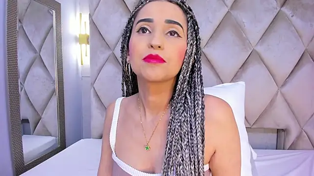 violett rabbit  online show from 12/05/25, 08:05