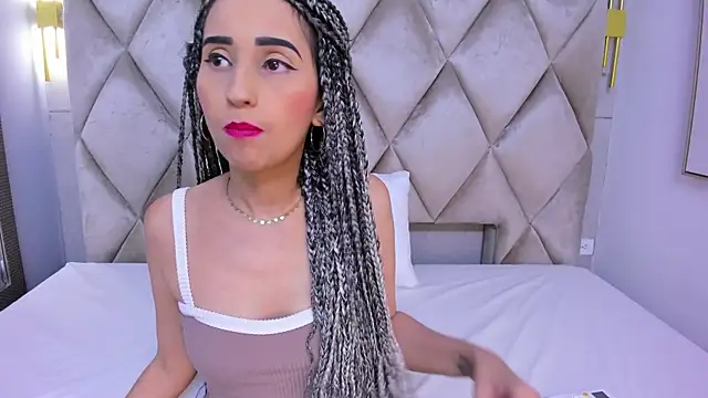 violett rabbit  online show from 12/19/25, 08:27