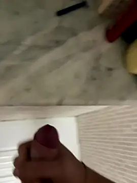 Snapshot of pakyyyyyyyyy chatting on 11/10/25, 05:23 pakyyyyyyyyy online show from 11/10/25, 05:23