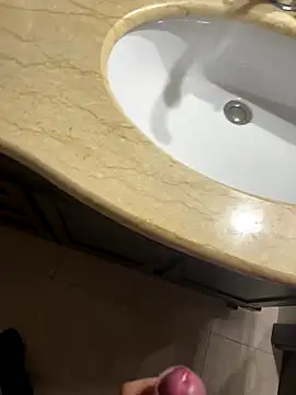 Snapshot of pakyyyyyyyyy chatting on 11/16/25, 02:44 pakyyyyyyyyy online show from 11/16/25, 02:44