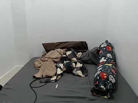 MiyakoCavendish online show from 10/30/25, 04:03