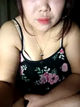 Snapshot of doremi-z chatting on 11/22/25, 03:11 doremi-z online show from 11/22/25, 03:11