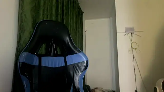 Snapshot of Annagoth_ chatting on 03/06/26, 04:09 Annagoth online show from 03/06/26, 04:09