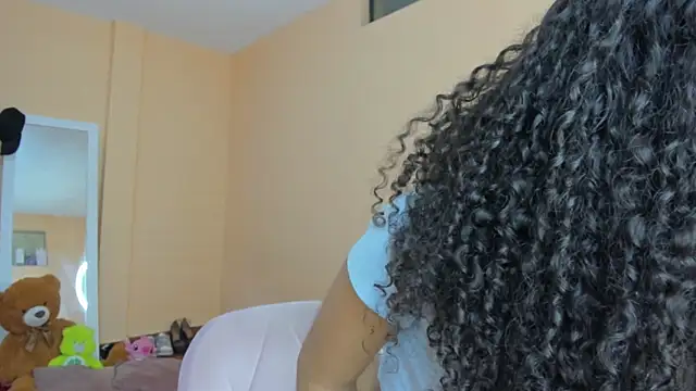 Snapshot of Keniia_rizz chatting on 03/28/26, 08:41 Keniia rizz online show from 03/28/26, 08:41