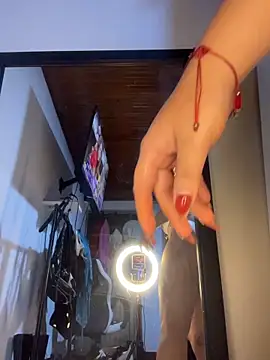 Snapshot of Im_Saraaaa chatting on 01/15/26, 03:11 Im Saraaaa online show from 01/15/26, 03:11