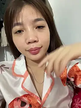 Zlienr023 online show from 12/15/25, 07:56