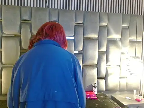 Snapshot of Memi_xxx chatting on 11/04/25, 02:21 Memi xxx online show from 11/04/25, 02:21