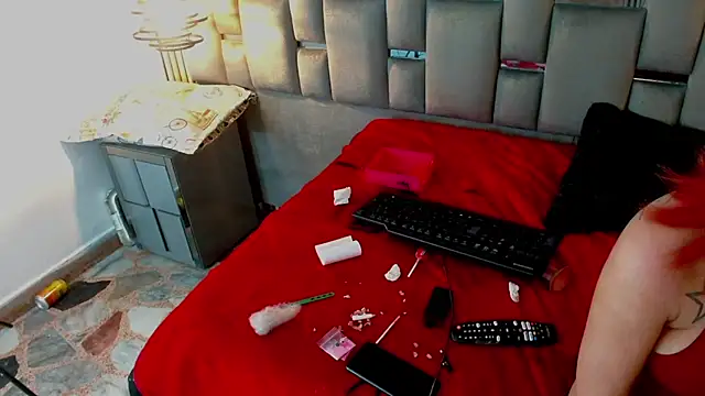 Snapshot of Memi_xxx chatting on 11/29/25, 09:56 Memi xxx online show from 11/29/25, 09:56