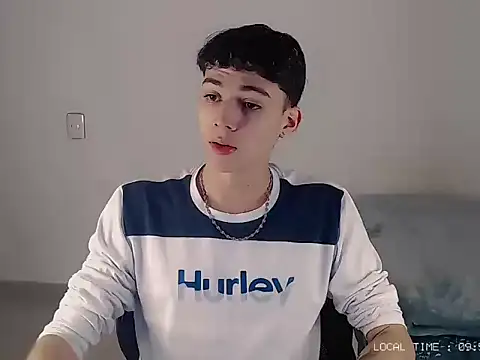 Snapshot of Sett_01 chatting on 11/05/25, 02:55 Sett 01 online show from 11/05/25, 02:55