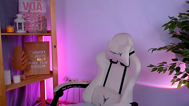 BallerinaCappuchino online show from 11/09/25, 04:55