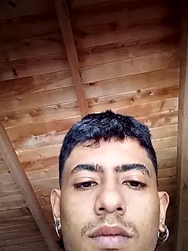 SkinniYamo online show from 02/25/26, 04:16