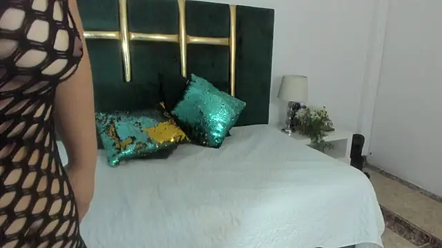 SeleniHot online show from 10/29/25, 01:35