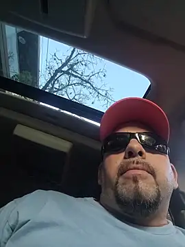 Snapshot of Tincho1051 chatting on 04/22/26, 07:59 Tincho1051 online show from 04/22/26, 07:59