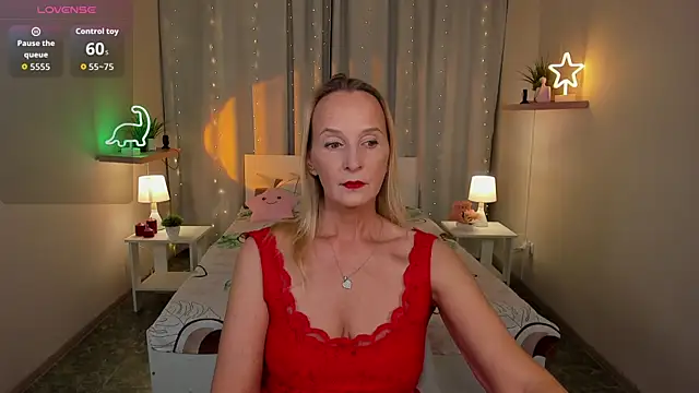 Snapshot of ScarlettPalmer chatting on 10/31/25, 10:16 ScarlettPalmer online show from 10/31/25, 10:16