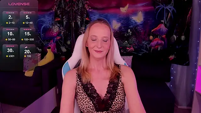 ScarlettPalmer online show from 04/05/26, 12:02