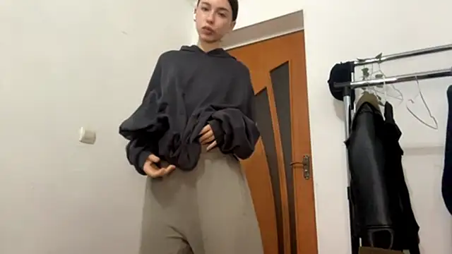 LilithFlamey online show from 10/29/25, 07:10