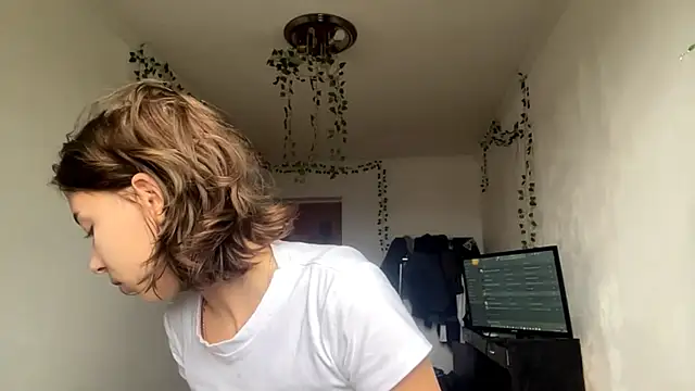 LilithFlamey online show from 11/12/25, 07:09