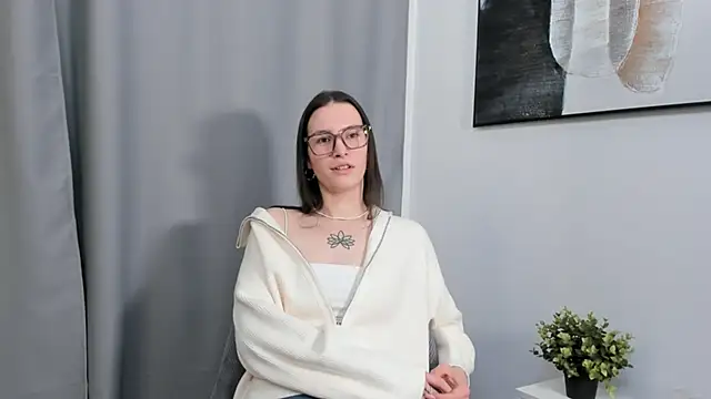 Snapshot of LaticiaTattersall chatting on 10/29/25, 03:47 LaticiaTattersall online show from 10/29/25, 03:47