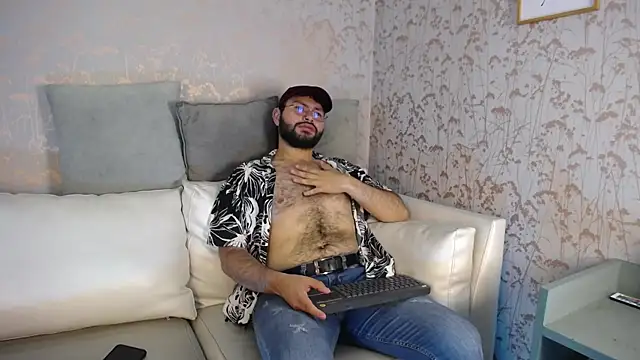 Snapshot of BlakeGray_ chatting on 11/08/25, 07:45 BlakeGray online show from 11/08/25, 07:45