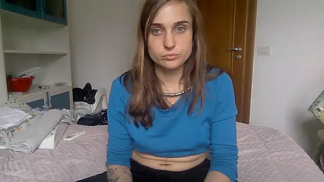 SinnEmily online show from 03/31/26, 01:44