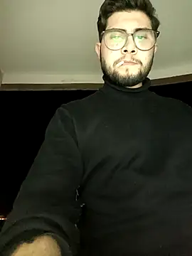 Snapshot of Mstfaavan64 chatting on 10/27/25, 08:46 Mstfaavan64 online show from 10/27/25, 08:46