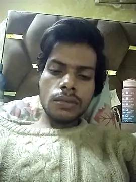 Snapshot of Luckysucks chatting on 11/12/25, 04:46 Luckysucks online show from 11/12/25, 04:46