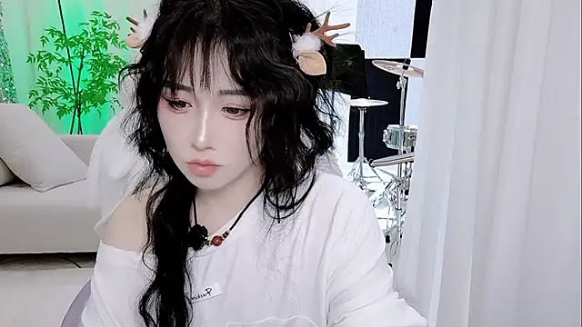 Snapshot of Anastasia-Zhen0 chatting on 10/30/25, 02:18 Anastasia-Zhen0 online show from 10/30/25, 02:18