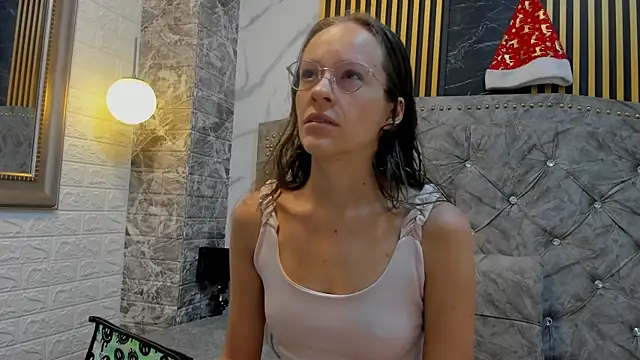 Snapshot of Salome_cruxx chatting on 11/21/25, 11:20 Salome cruxx online show from 11/21/25, 11:20