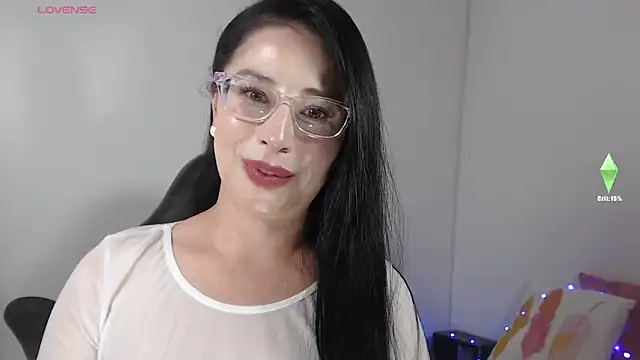 Emma Hotkiss online show from 05/19/26, 03:13